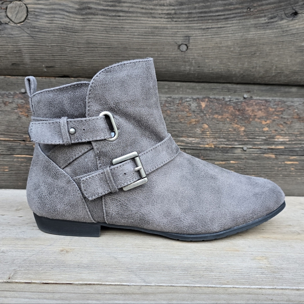 Rampage Bidelia Y2K Moto Minimalist Double Buckle Comfort Booties 8M